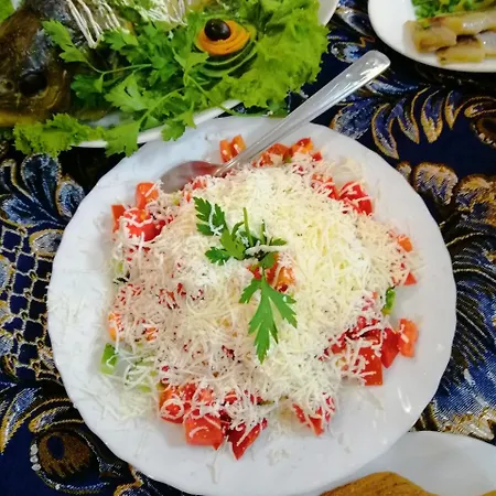 Old Castle מלון *